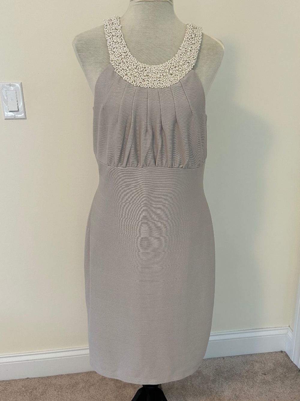 Cachet cocktail dress faux-pearl embellished halter neckline metallic taupe gray